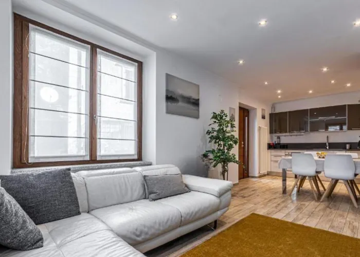Exclusive-Lakeview Bella Vista Orta G&G